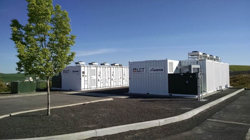 Containerised vanadium flow battery installation at the Turner Energy Storage Project in Washington state