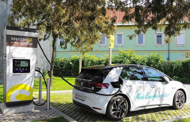 Electric cars charging at a fast-charging station in Europe